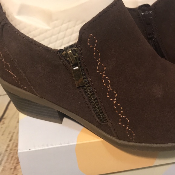 Booties - Picture 4 of 7